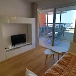 Climatise 2 Pieces Avec Loggia Et Vue A - 4 Pers - Fr-1-472a-248 Apartament