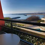 Climatisé Avec Loggia, 2 Pièces, 4 Pers, 2 Clés à - Fr-1-472a-248 Appartement
